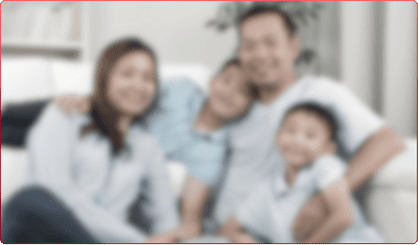 Thị lực bị mờ của người bị đục thuỷ tinh thể